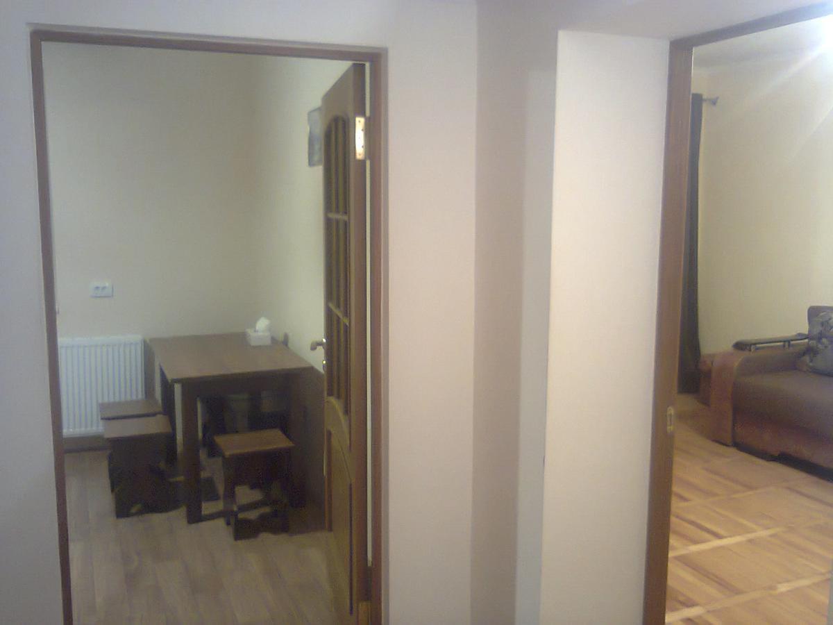 Apartment With Balcony Lviv Bagian luar foto